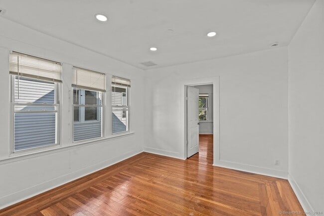 Photo - 56 Blake St Unit 2