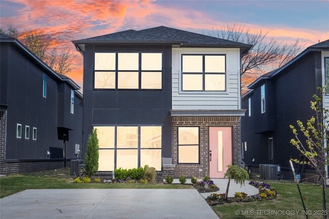 Building Photo - 103 N Atlanta St Unit B