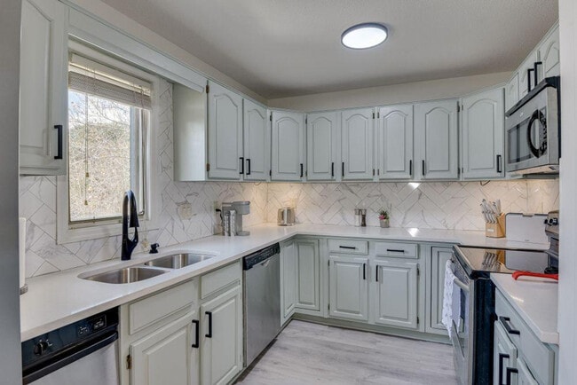 Photo - 110 Riverbend Dr Unit ID1268113P