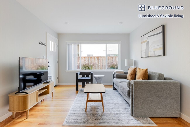 Building Photo - 1230 Mills St Unit FL1-ID1999