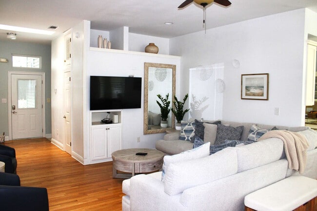 Photo - 82 Mark St Unit ID1285919P