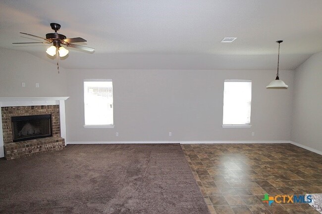 Photo - 7301 Oliver Loving Dr