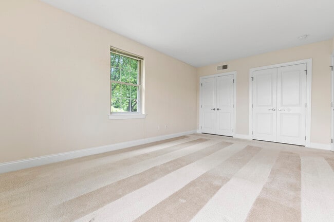 Photo - Corner Park Apartments