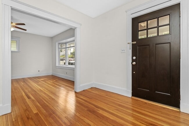 Photo - 44 Hillsdale St