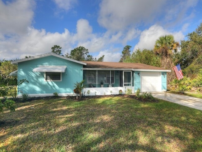 Photo - 1379 Scroll St