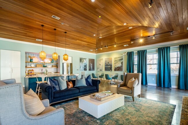 Photo - Hawthorne at the Station