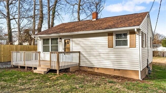 Photo - 1101 Hickory Ave