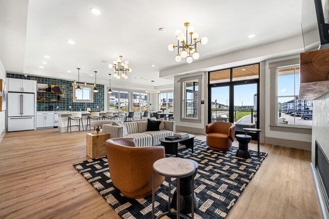 Building Photo - Rowen Place Apartments