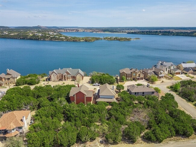 Photo - 185 Oyster Bay Ct