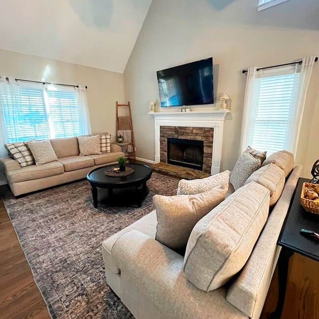 Building Photo - 535 Douthit Ferry Rd Unit ID1234800P