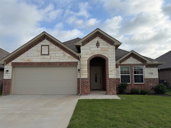 Building Photo - 708 Hardaway Ln