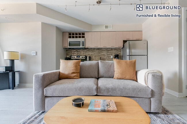 Photo - 1510 Clarendon Blvd Unit FL8-ID1146