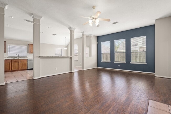 Photo - 7611 Waterlilly Ln