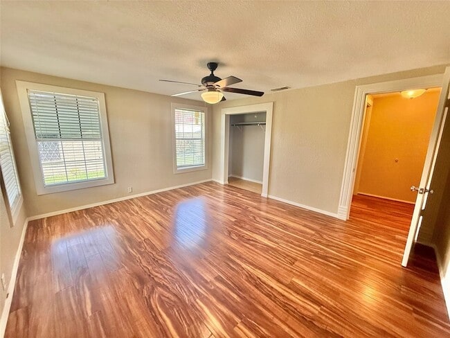 Photo - 417 Putman St