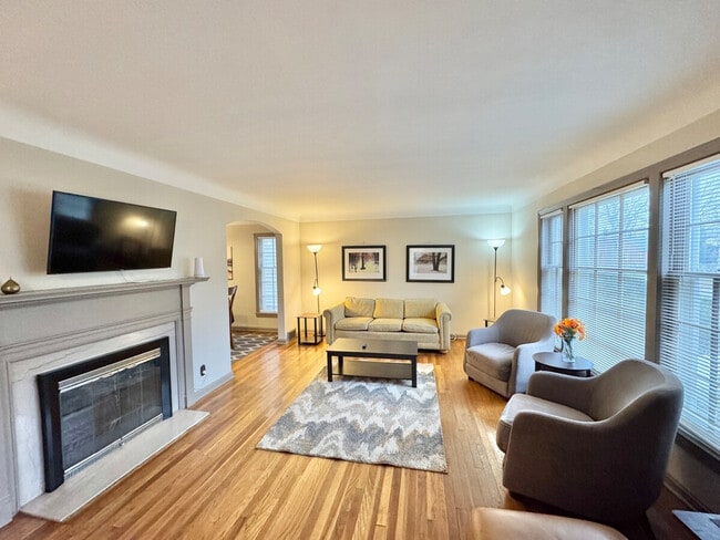 Photo - 1972 Revere Rd Unit ID1057688P