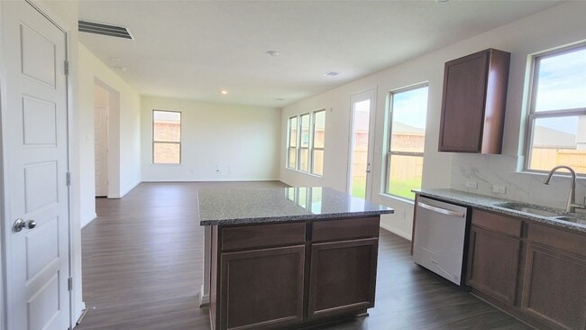 Photo - 1235 Bryman Dr