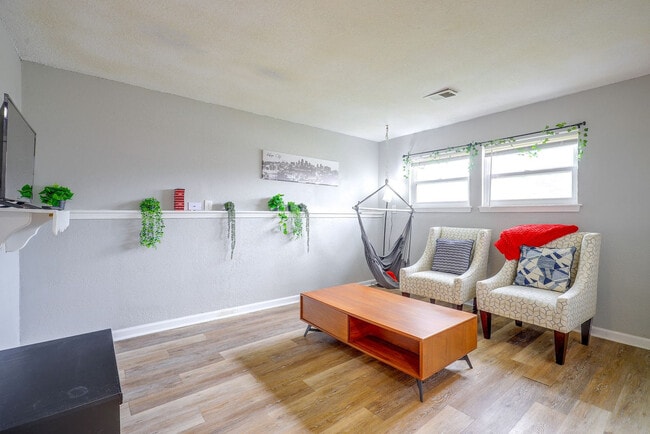 Photo - 1013 E Huntington Pl Unit SI ID1621230P