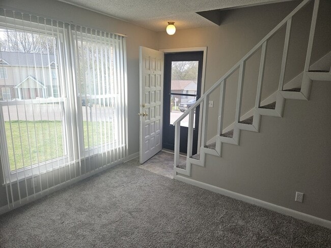 Photo - 232 Cedarmont Cir