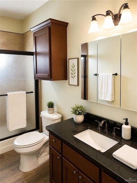 Photo - 215 Fig Dr Unit 3