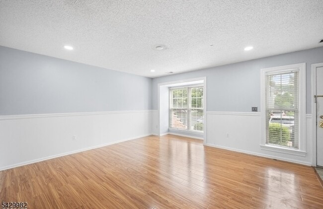 Photo - 3702 Riddle Ct