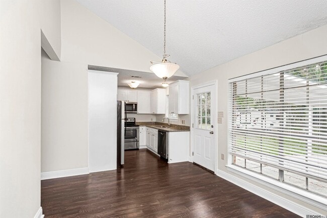 Photo - 15146 Cocodrie Ave