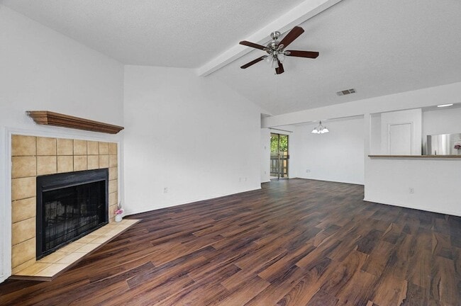 Photo - 9601 Holly Springs Dr