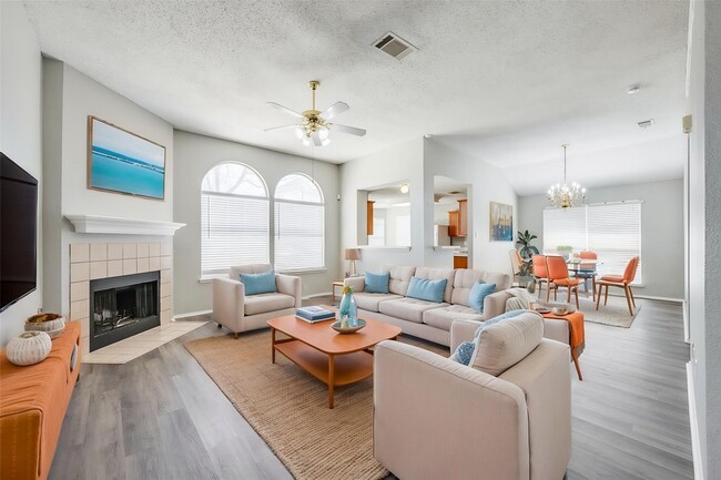 Photo - 6431 St Leonard Dr