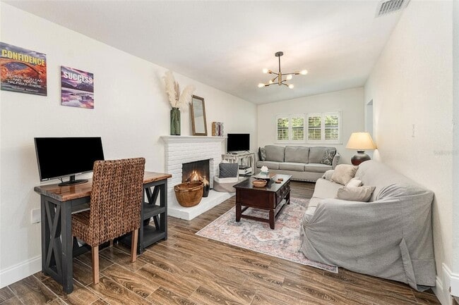 Photo - 2721 E Marks St