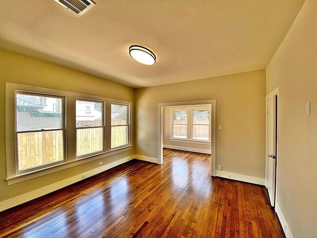 Photo - 1625 W Alabama St