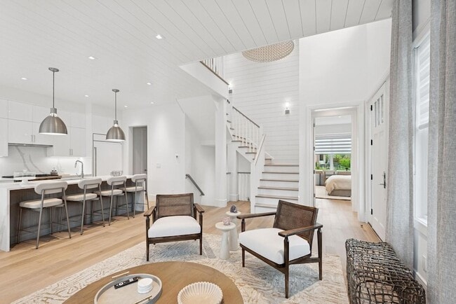 Photo - 8 Magnolia Dr