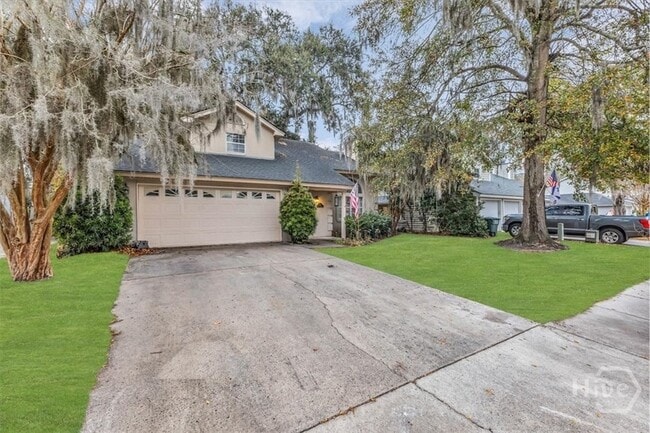 Photo - 138 Penn Station