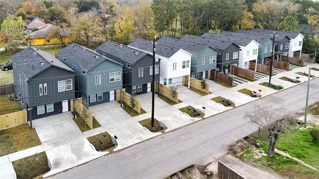 Photo - 1207 Dewalt St