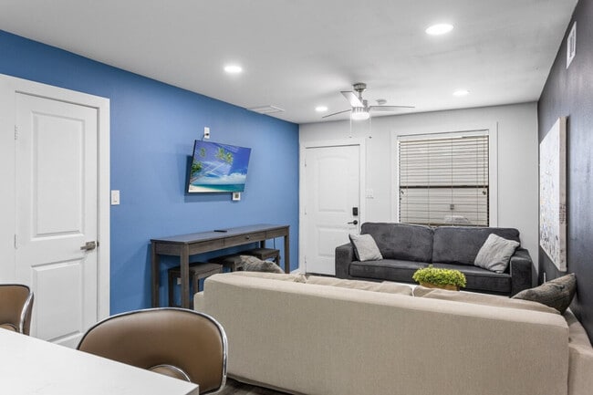 Photo - 2620 Arbor St Unit FL2-ID1257744P