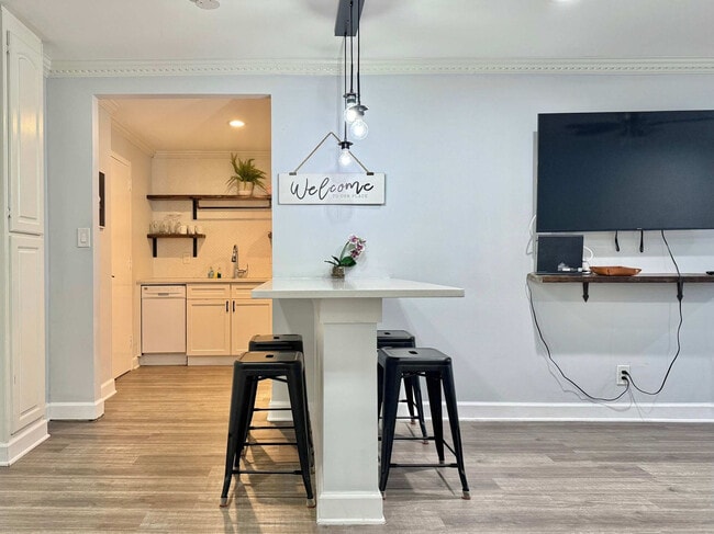 Photo - 215 Piedmont Ave NE Unit ID1299366P