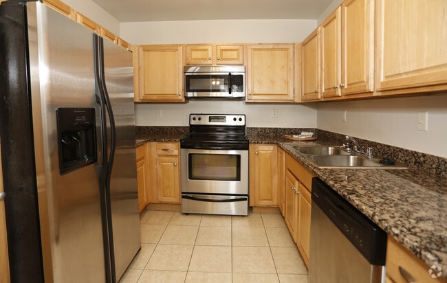 Interior Photo - Park Plaza @ Belvidere