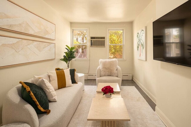Photo - 381 1/2 Graham Avenue-SI ID1539413P Unit SI ID1539413P