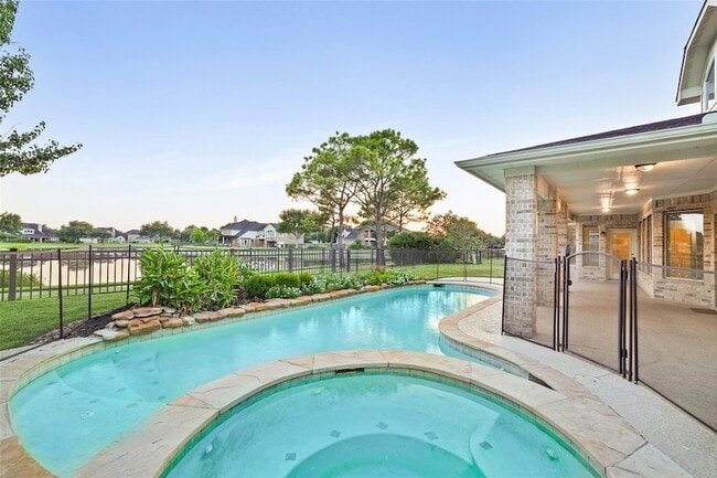 Photo - 6915 Monarch Lake Ln