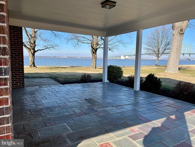 Photo - 289 N River Dr