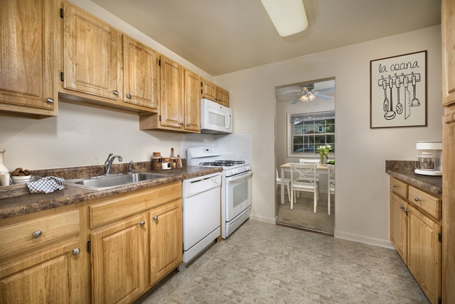 Fully-Equipped Kitchen - Dunhill North Apartments