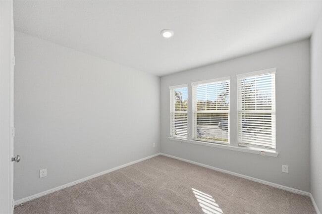 Photo - 501 Big Bnd Pkwy