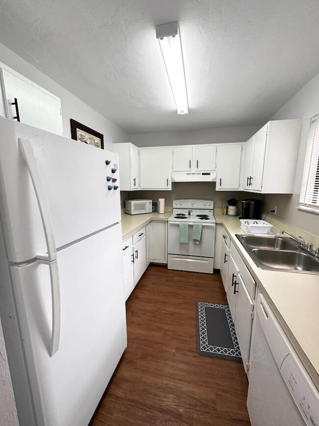 Photo - 2300 SW 43rd St Unit ID1359101P