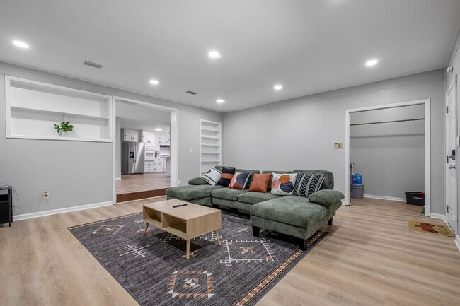 Building Photo - 218 Cactus St Unit ID1319918P