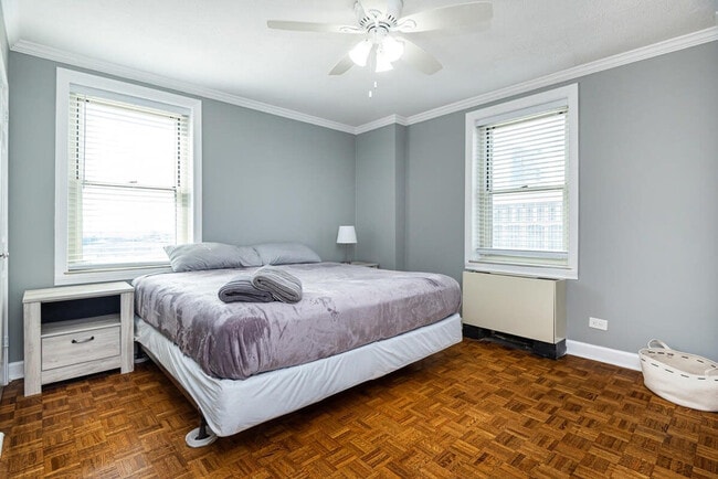 Photo - 300 W Peachtree St NW Unit ID1299363P