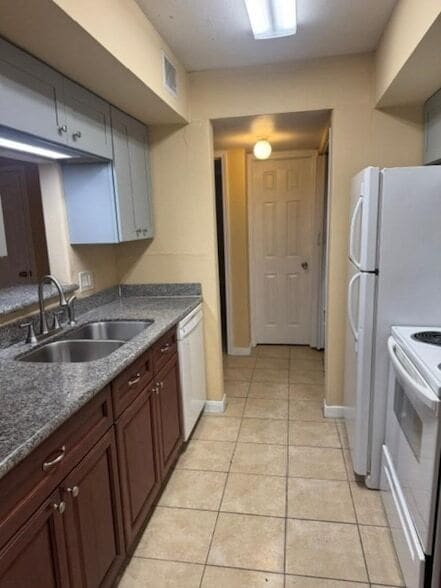 Photo - 16111 Aspenglenn Dr Unit 611