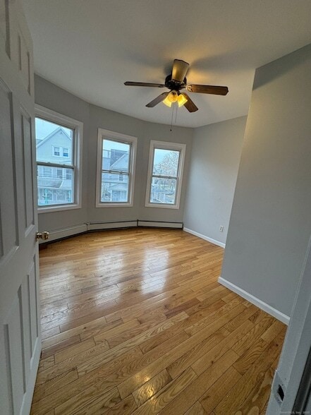 Photo - 150 Norman St Unit 2nd floor