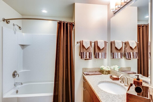 Photo - 2101 6th Ave Unit SI ID1506175P