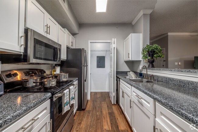 A5 1BR, 1BA - 769SF - Kitchen - The Villas at Beaver Creek