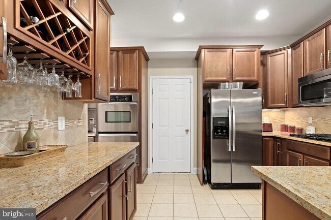 Photo - 19461 Dover Cliffs Cir