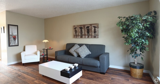 Photo - Lux Estate TX Apartments