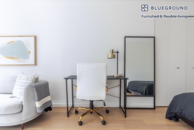 Photo - 180 W 20th St Unit FL10-ID1777